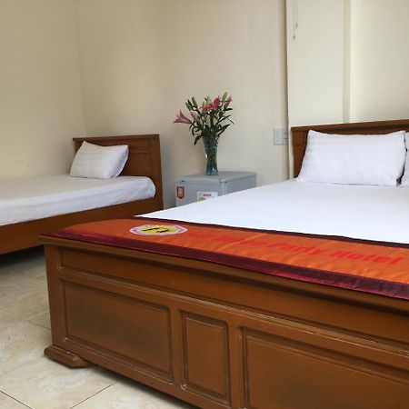 Full Moon Party Hotel ไฮฟอง ภายนอก รูปภาพ