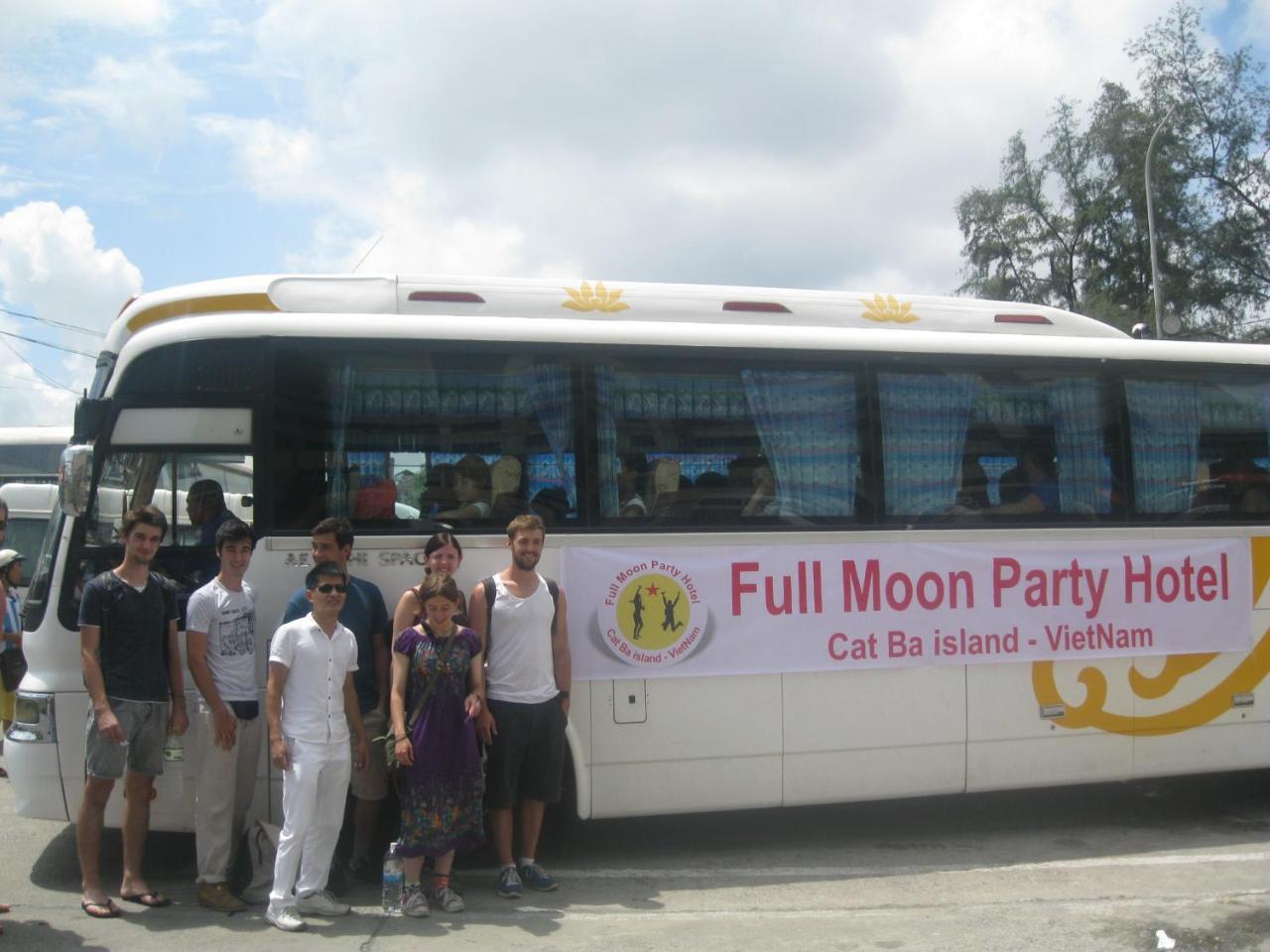 Full Moon Party Hotel ไฮฟอง ภายนอก รูปภาพ