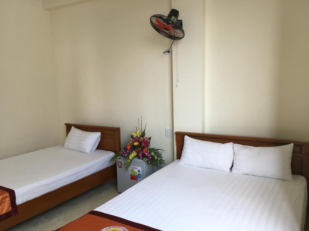 Full Moon Party Hotel ไฮฟอง ภายนอก รูปภาพ
